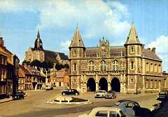 62 Auxi Le Chateau Hotel de Ville
